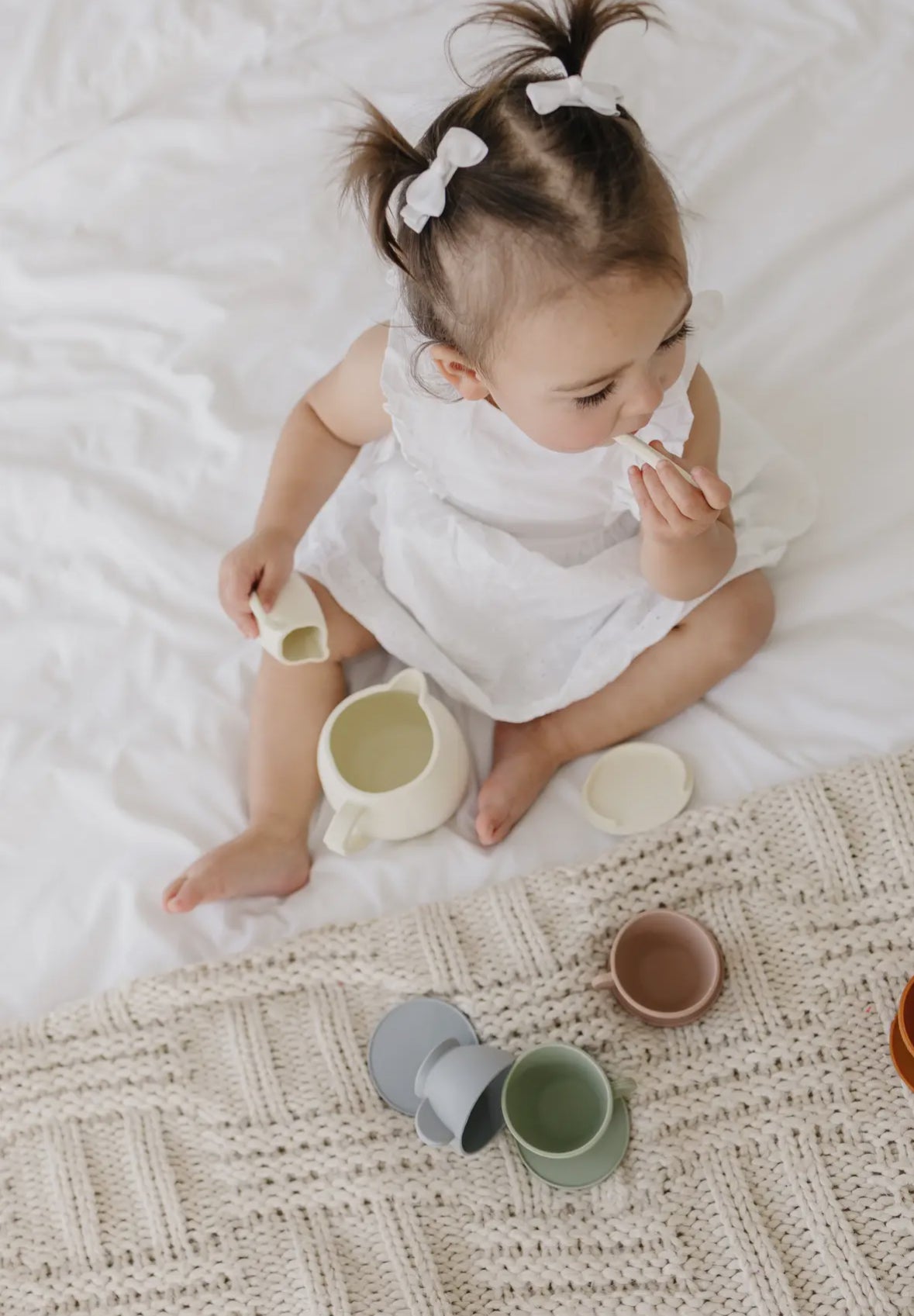 Marlowe & Co's Silicone tea set - Ages 3 years +