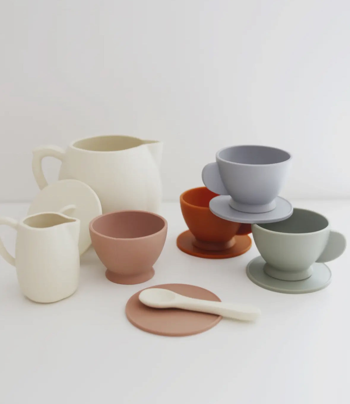 Marlowe & Co's Silicone tea set - Ages 3 years +