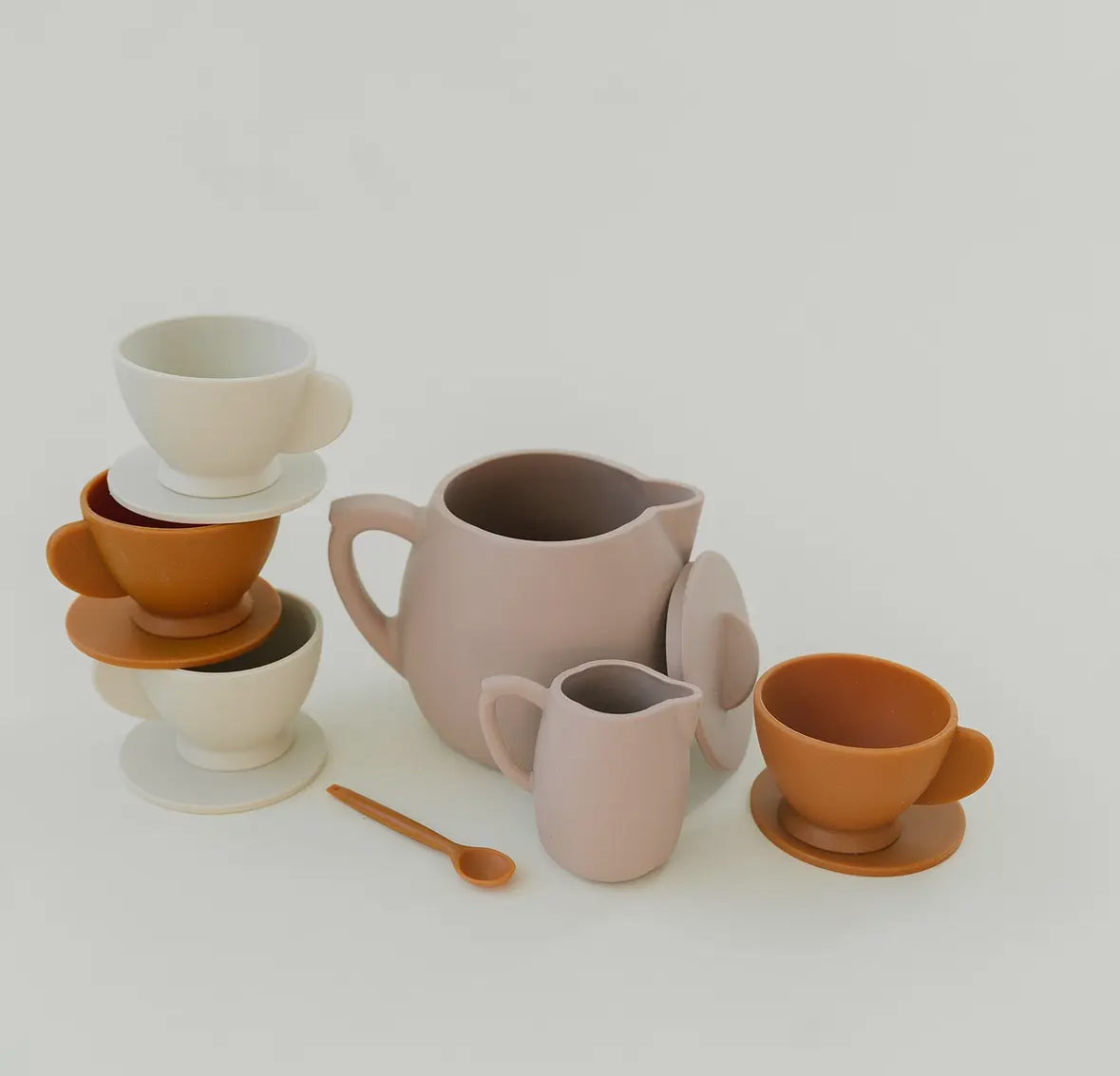 Marlowe & Co's Silicone tea set - Ages 3 years +