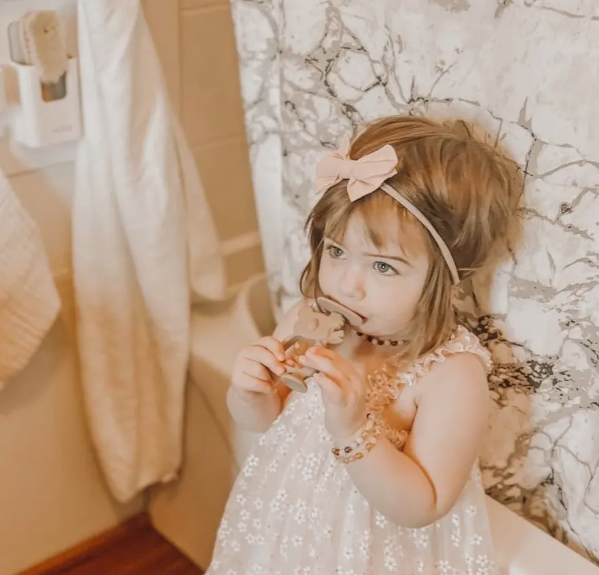 Ali+Oli Training Toothbrush Oral
Care Koala (Taupe)